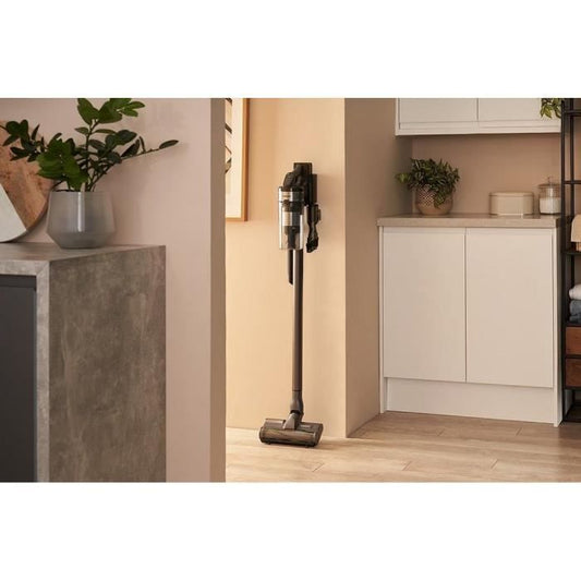 SAMSUNG Jet 75E Complete VS20B75CR5 - Aspirateur Balai sans Fil - Puissance 200 AW - Autonomie 60 min - Station murale - 3 brosses